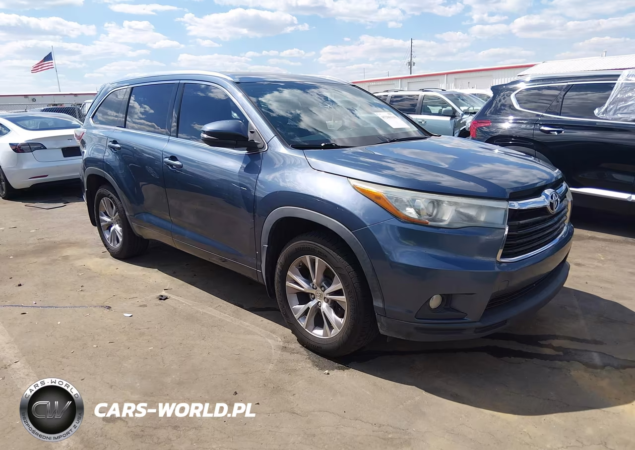 2015 Toyota Highlander Xle V6 – zdjęcie 1 z 16