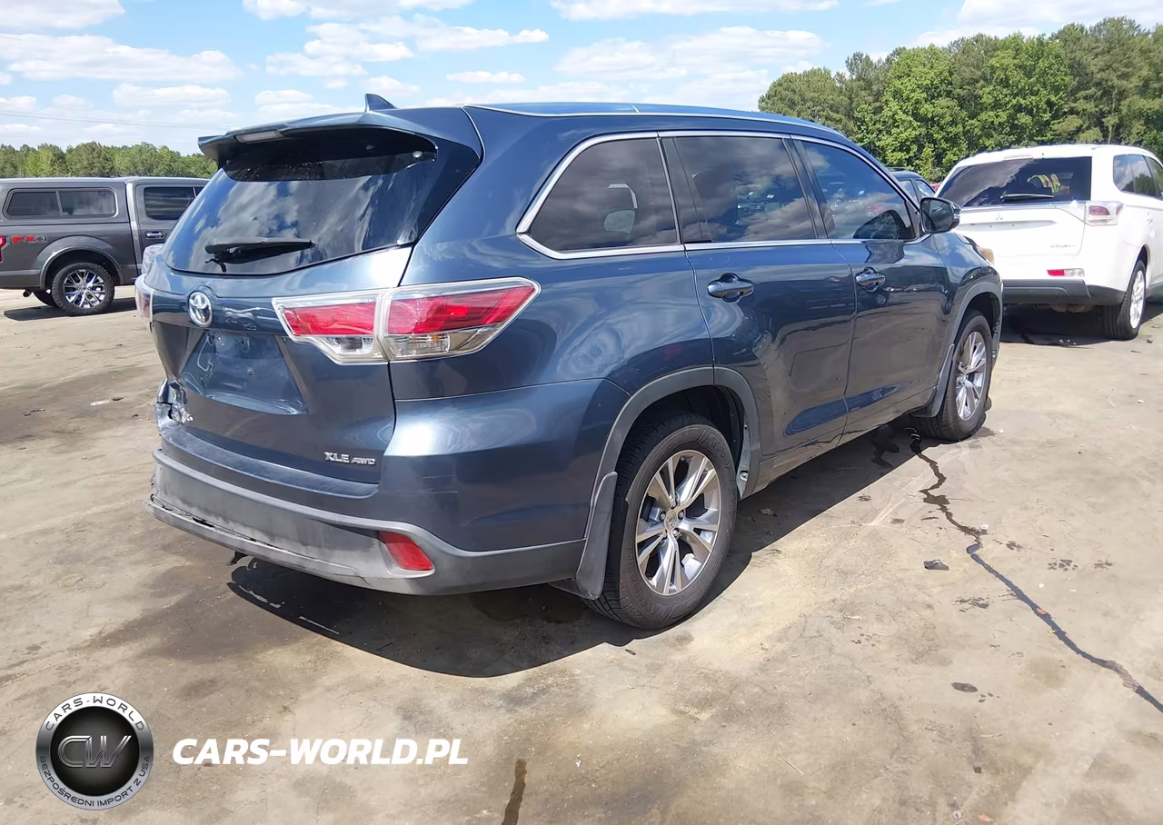 2015 Toyota Highlander Xle V6 VIN:5TDJKRFH9FS176633 - 4