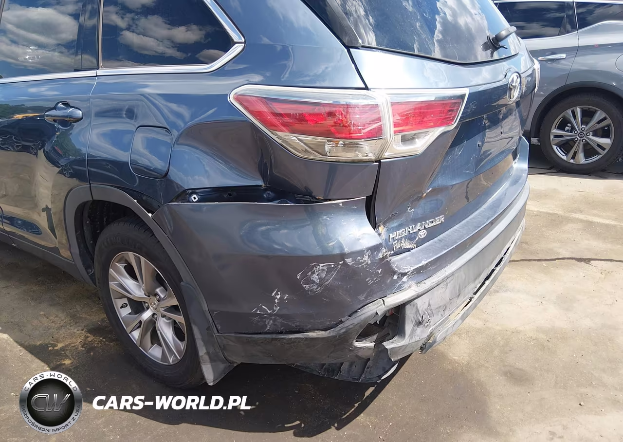 2015 Toyota Highlander Xle V6 VIN:5TDJKRFH9FS176633 - 6