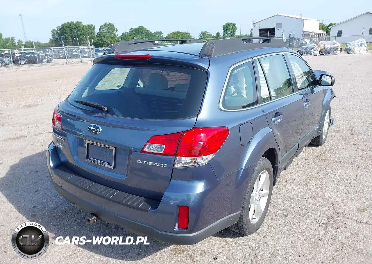 2014 Subaru Outback 2.5I VIN:4S4BRCAC7E3226188 - 4