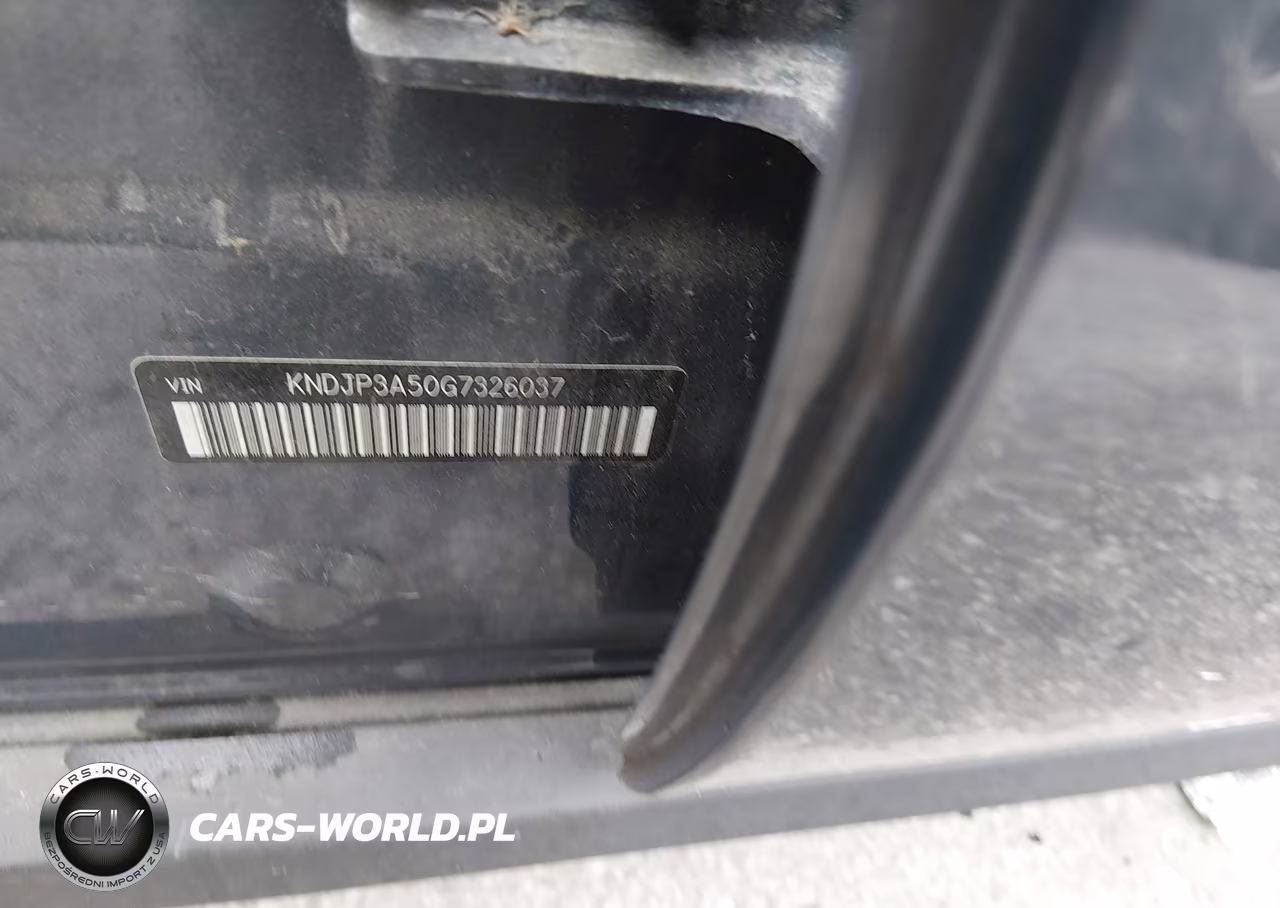 2016 Kia Soul + VIN:KNDJP3A50G7326037 - 9