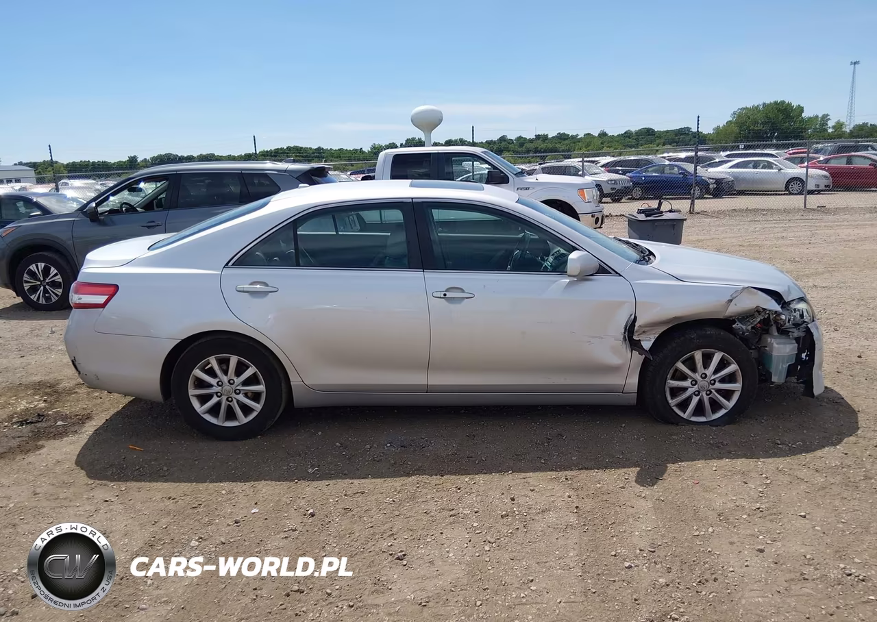 2011 Toyota Camry Xle VIN:4T1BF3EK7BU228202 - 13