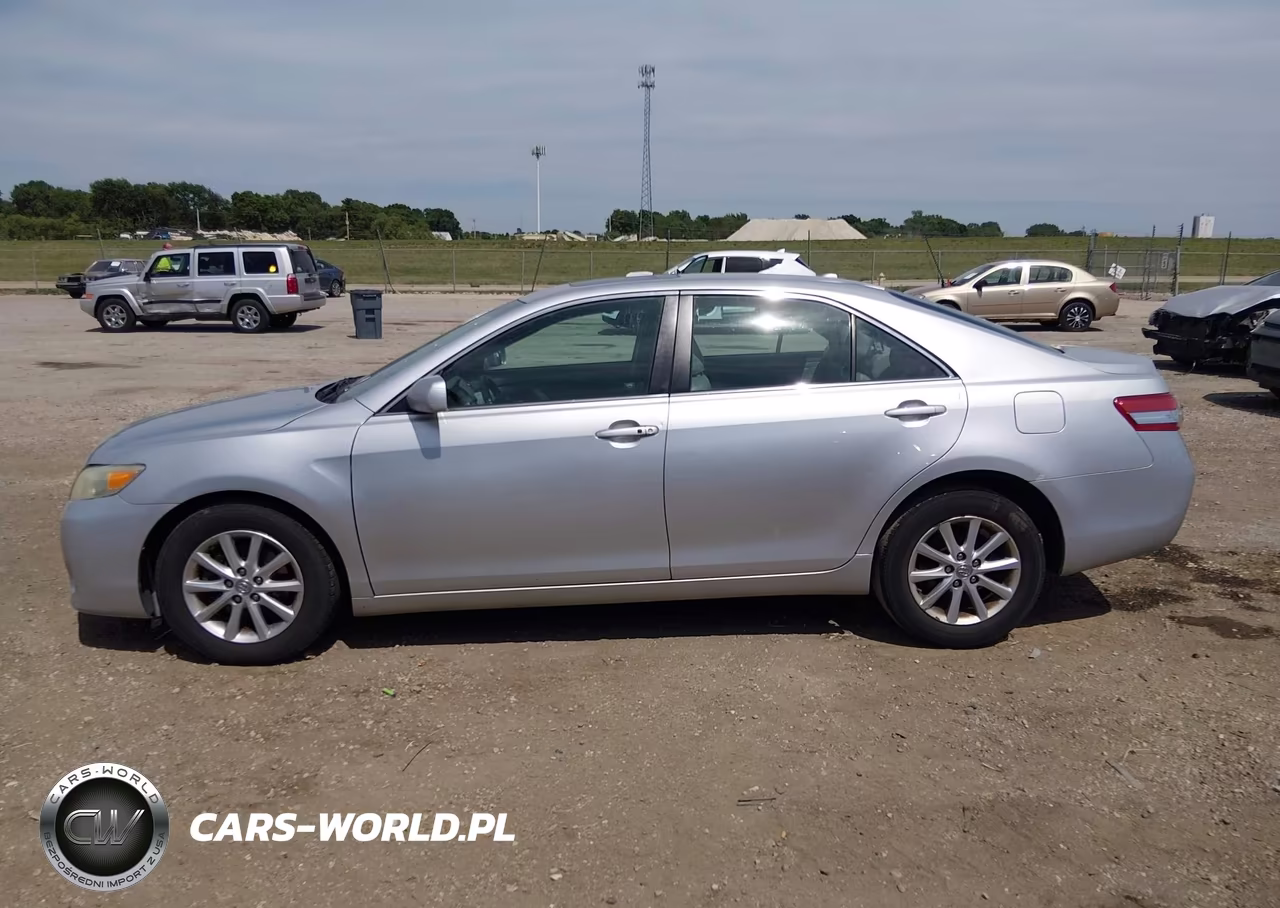 2011 Toyota Camry Xle VIN:4T1BF3EK7BU228202 - 14