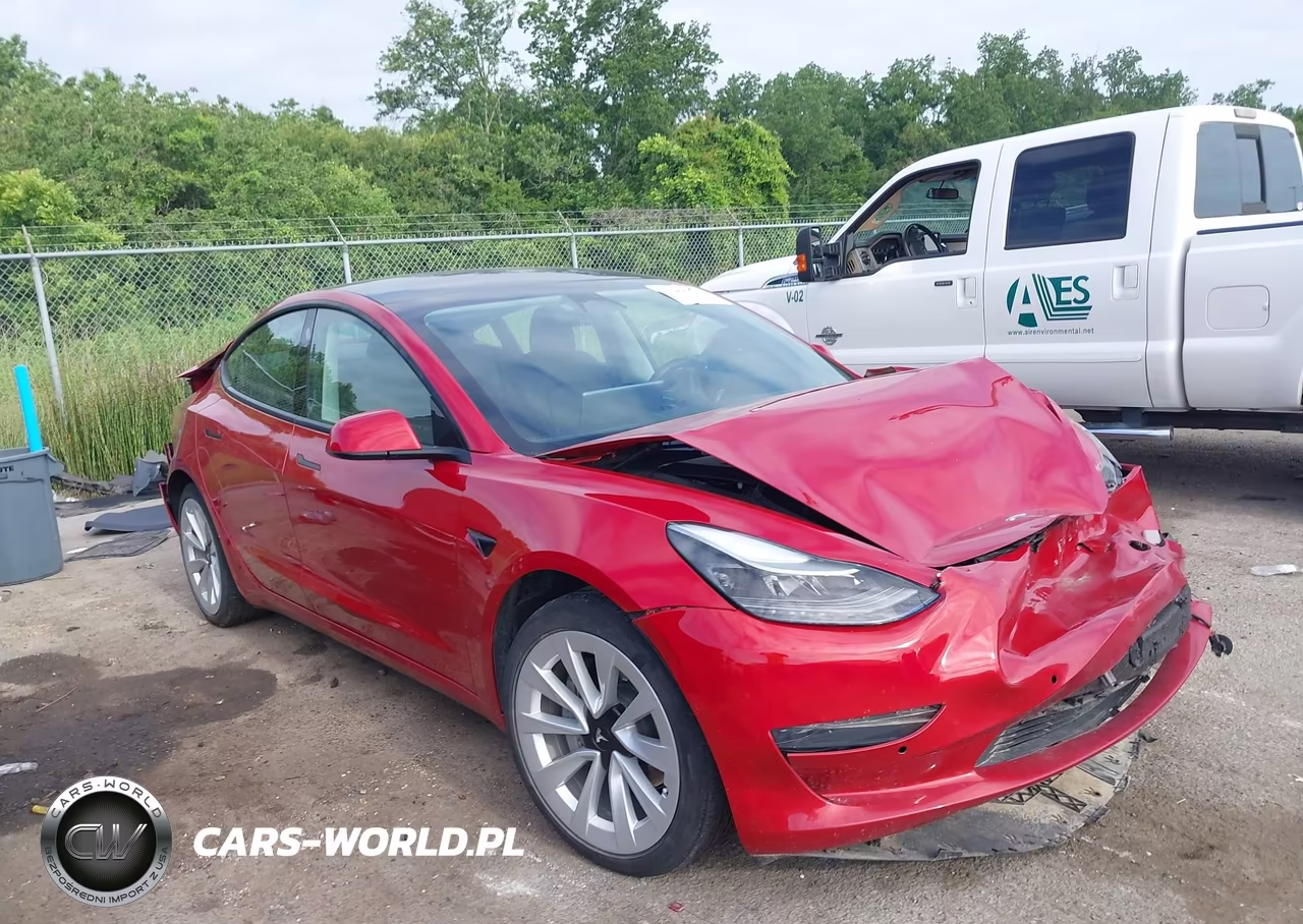 2022 Tesla Model 3 Rear-Wheel Drive