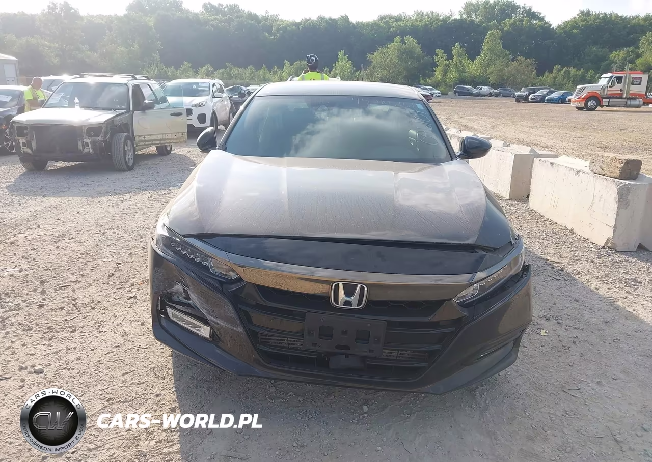 2018 Honda Accord Sport VIN:1HGCV1F32JA096104 - 12