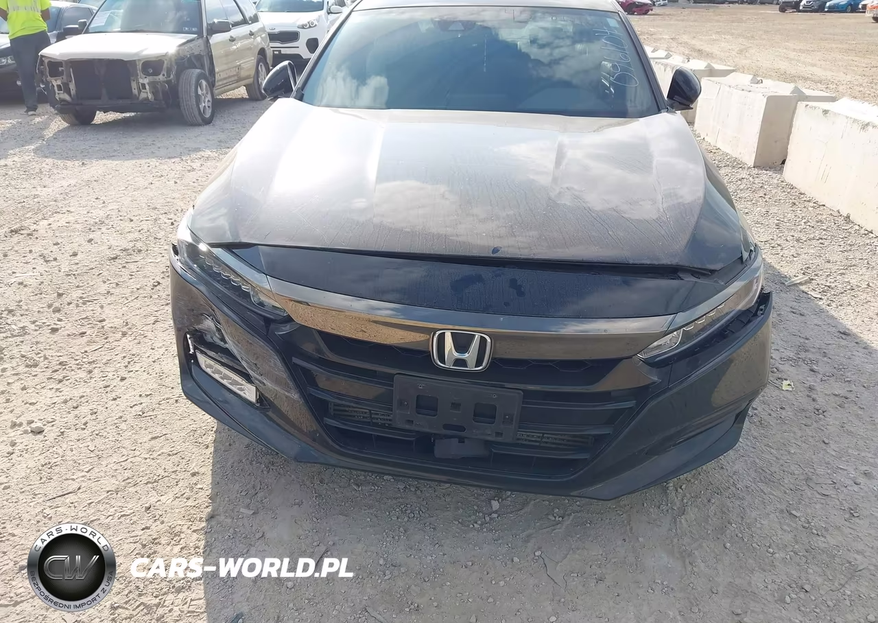 2018 Honda Accord Sport VIN:1HGCV1F32JA096104 - 6