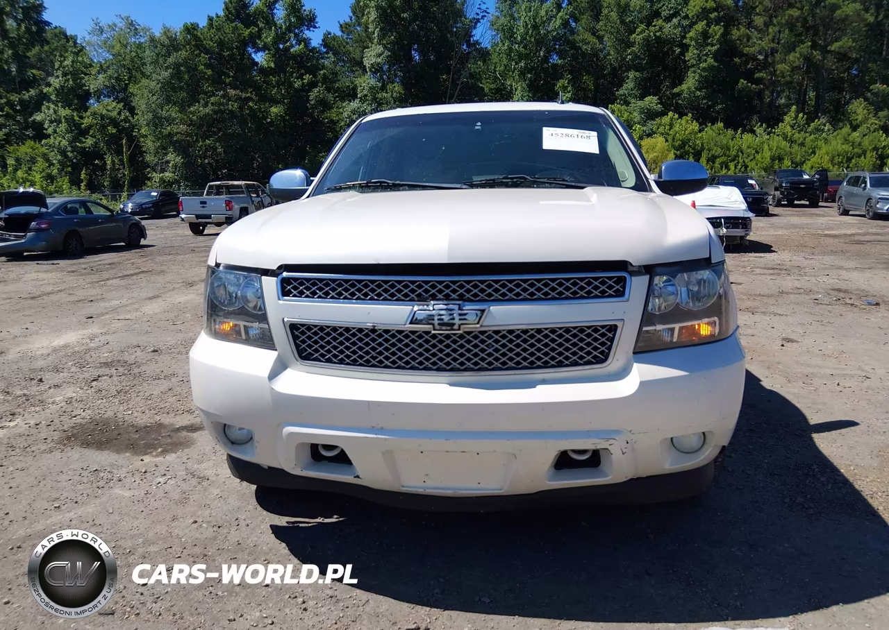 2010 Chevrolet Suburban 1500 Ltz VIN:1GNUCKE03AR211887 - 12