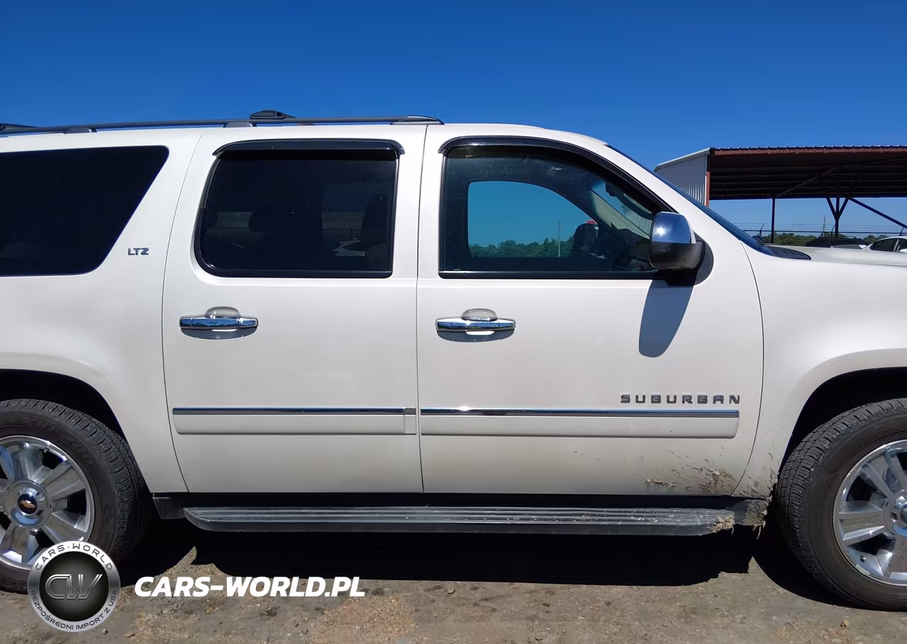 2010 Chevrolet Suburban 1500 Ltz VIN:1GNUCKE03AR211887 - 13