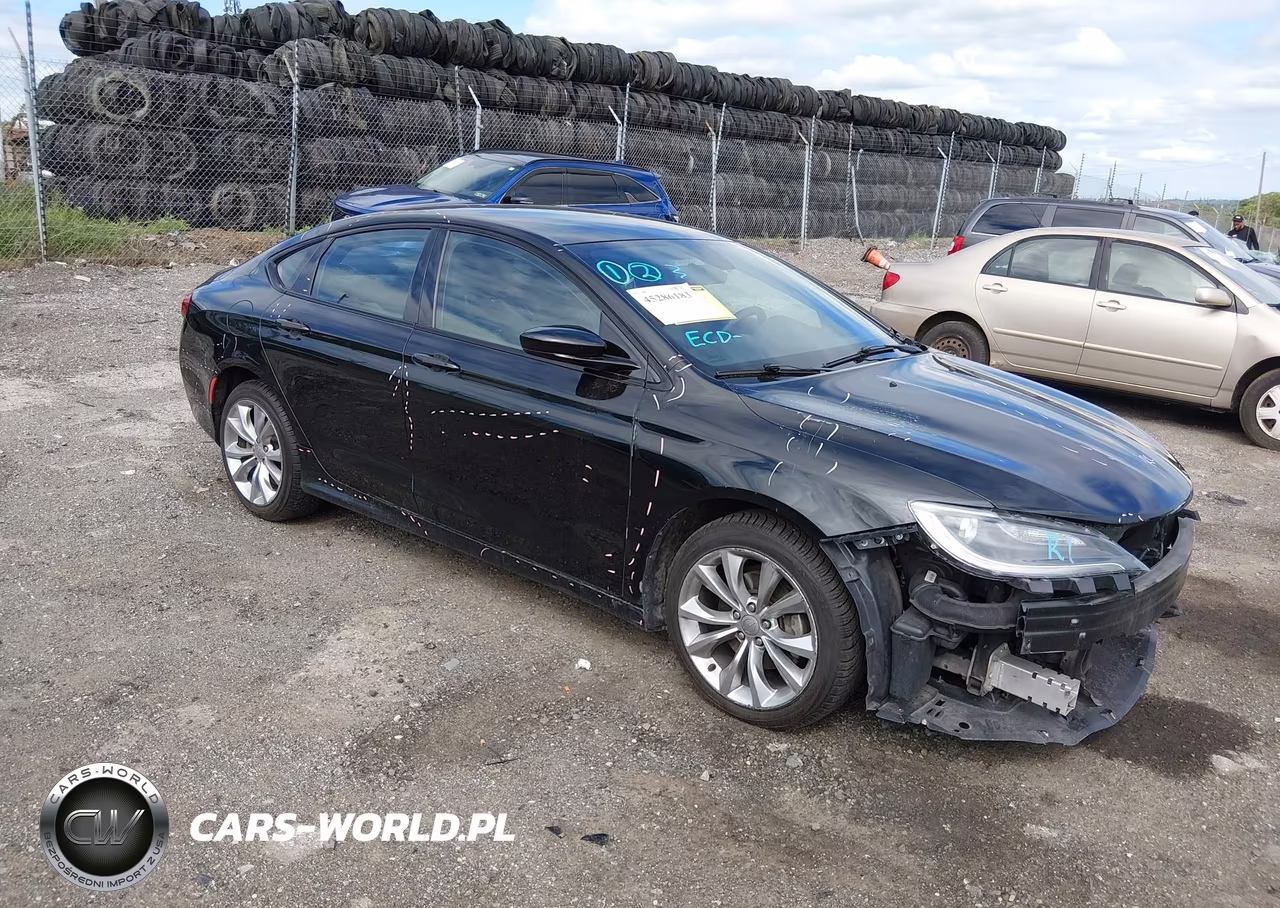2015 Chrysler 200 S – zdjęcie 1 z 13