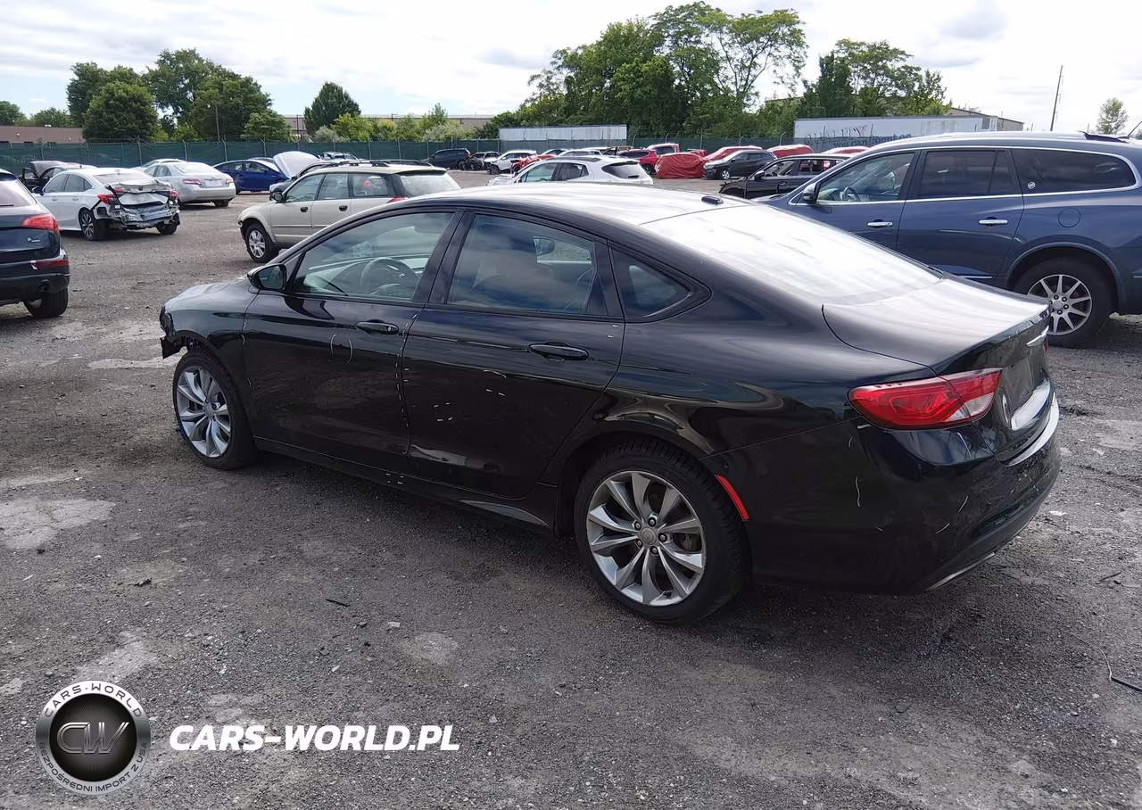 2015 Chrysler 200 S VIN:1C3CCCBB2FN663901 - 3