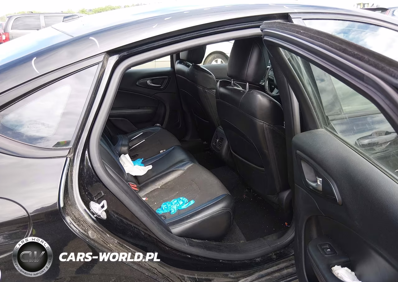 2015 Chrysler 200 S VIN:1C3CCCBB2FN663901 - 8