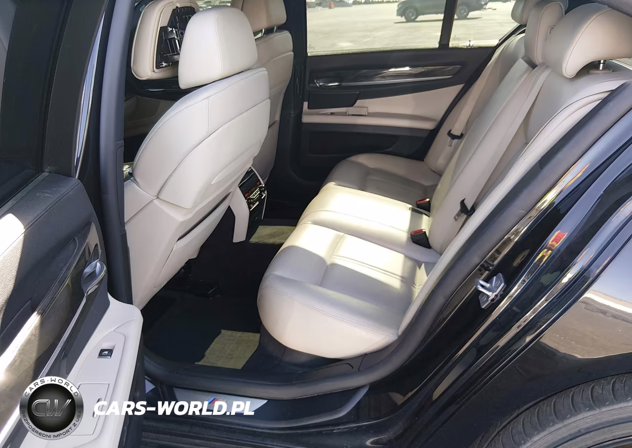 2012 BMW 750I xDrive VIN:WBAKC6C53CC397276 - 8