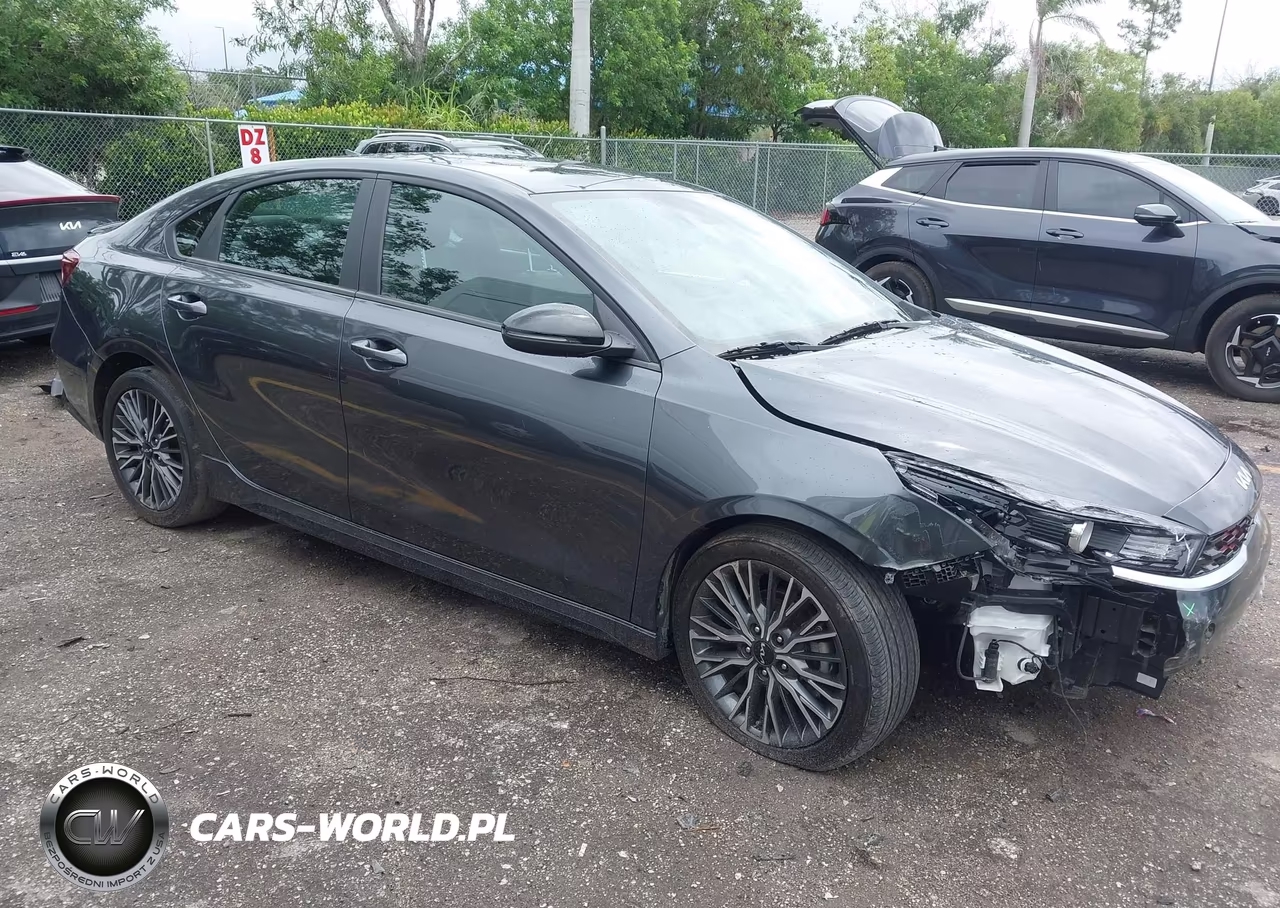 2024 Kia Forte Gt-Line – zdjęcie 1 z 17