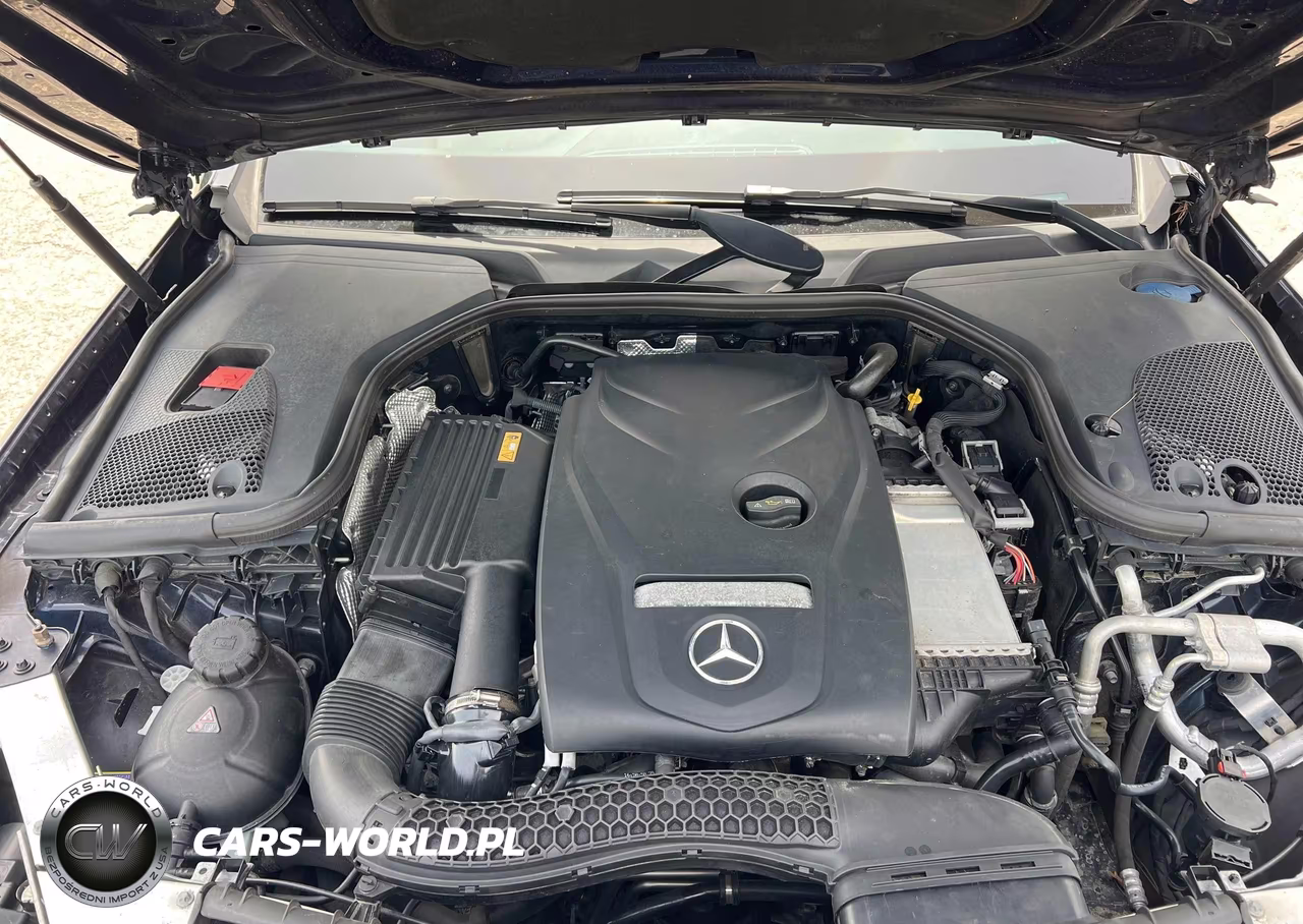2017 Mercedes-Benz E 300 4Matic VIN:WDDZF4KB8HA132821 - 10