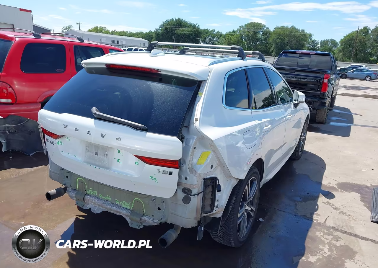 2018 Volvo Xc60 T5 Momentum VIN:LYV102RK5JB078105 - 4
