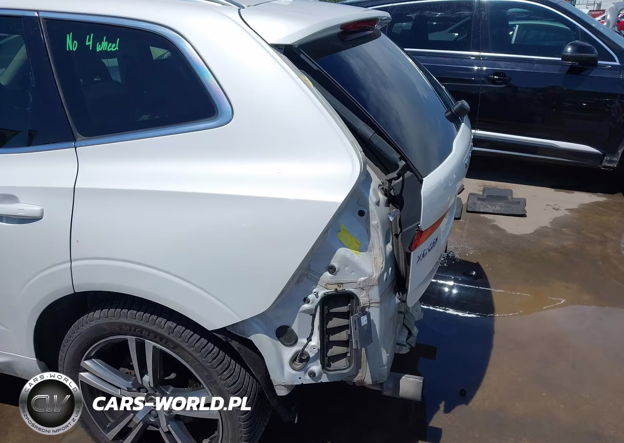 2018 Volvo Xc60 T5 Momentum VIN:LYV102RK5JB078105 - 6