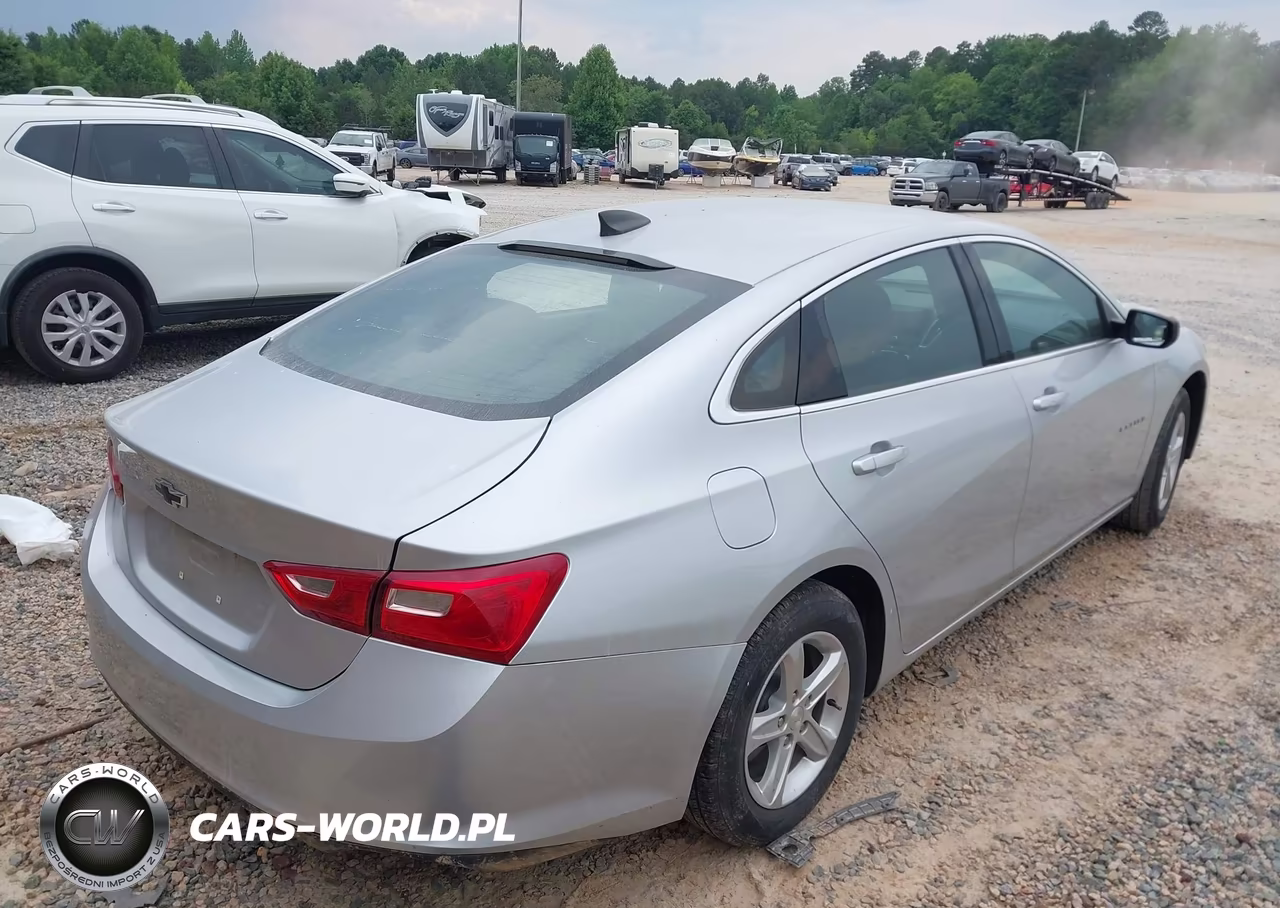 2020 Chevrolet Malibu Fwd Ls VIN:1G1ZB5ST0LF117657 - 4