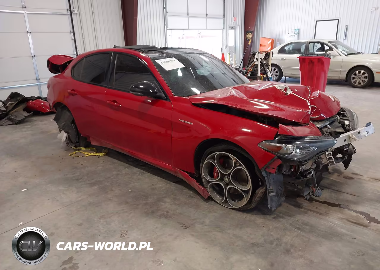 2023 Alfa Romeo Giulia Veloce Awd