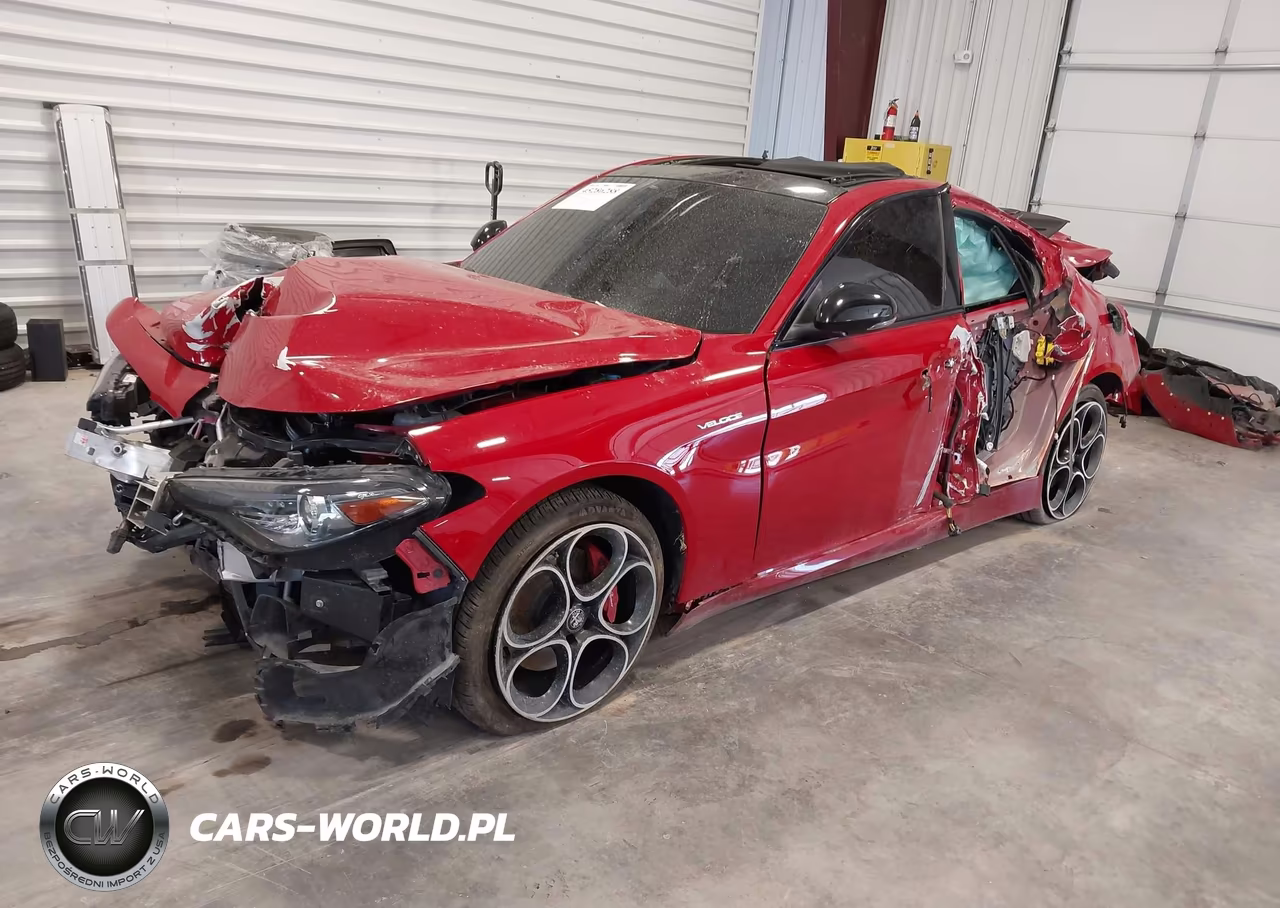 2023 Alfa Romeo Giulia Veloce Awd VIN:ZARFANBN2P7670959 - 2