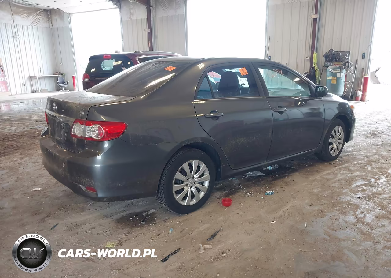 2013 Toyota Corolla Le VIN:2T1BU4EEXDC092335 - 4