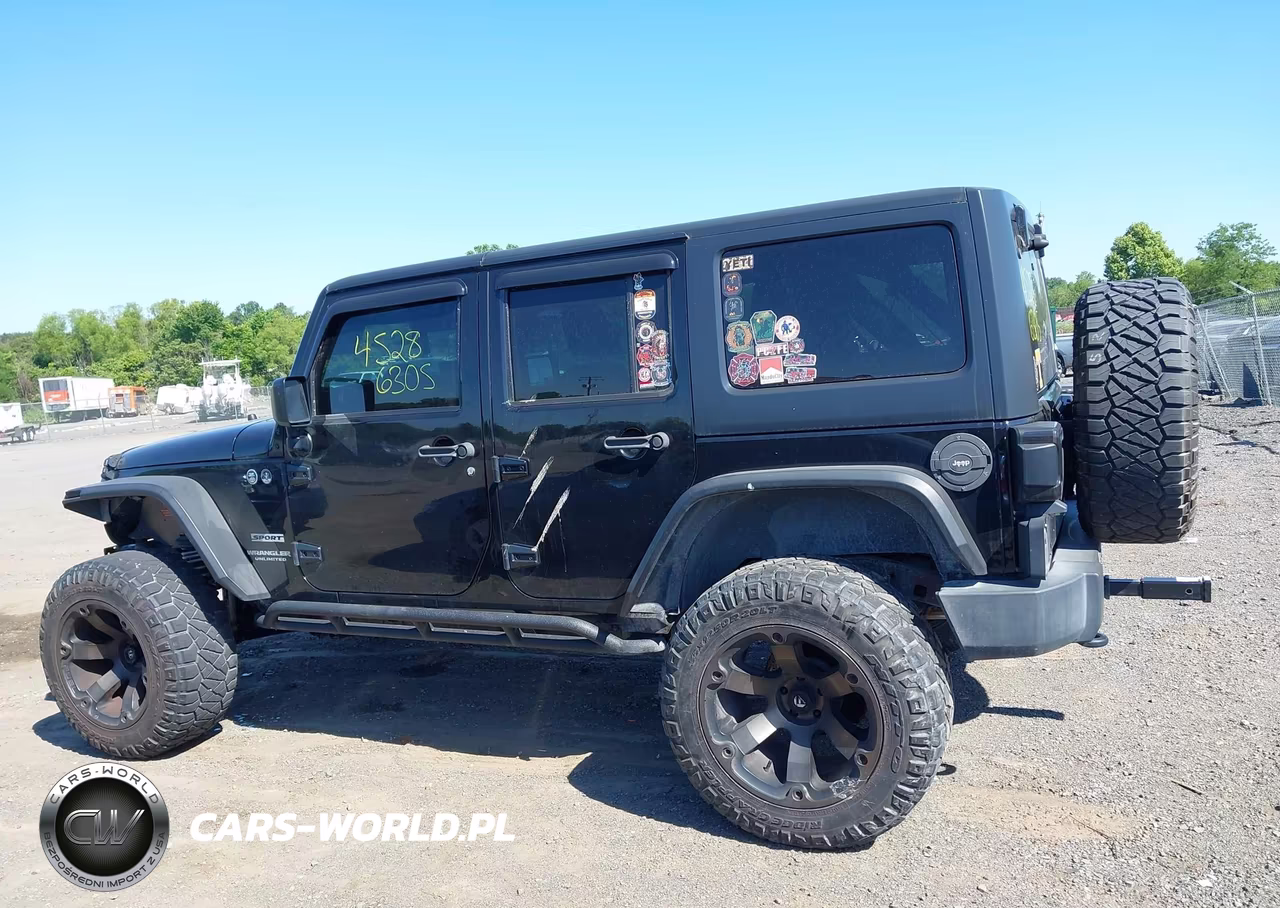 2017 Jeep Wrangler Unlimited Sport 4X4 VIN:1C4BJWDG7HL565601 - 15