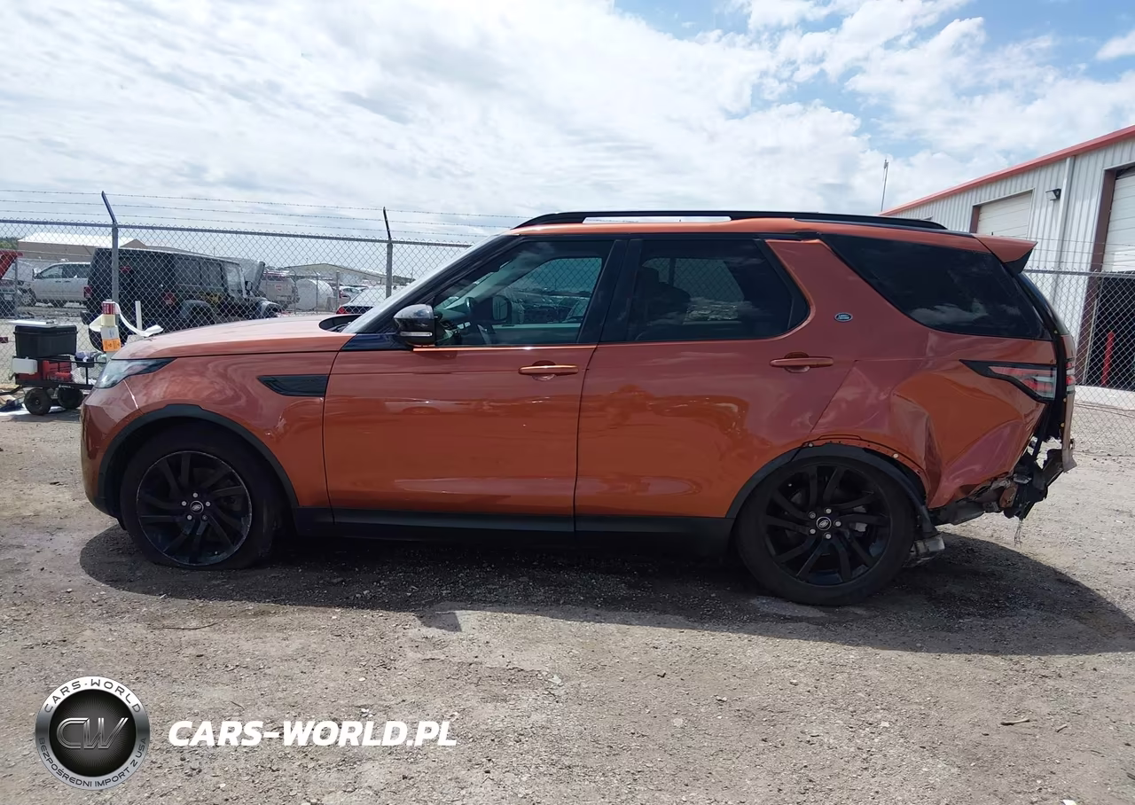 2018 Land Rover Discovery Hse Luxury VIN:SALRT2RK9JA061074 - 14