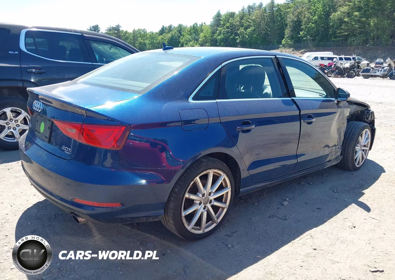2015 Audi A3 2.0T Premium VIN:WAUEFGFF9F1063932 - 4