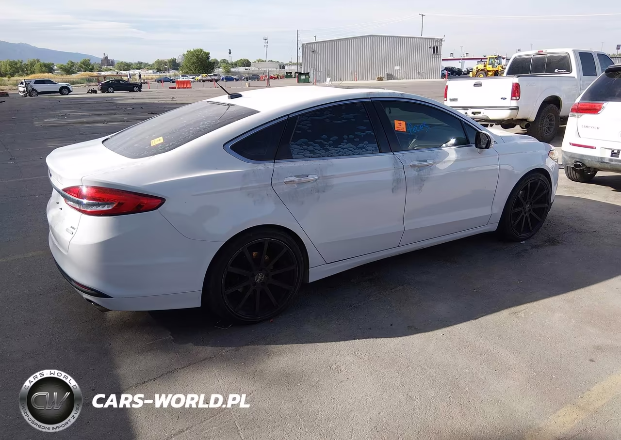 2017 Ford Fusion Se VIN:3FA6P0HD9HR132818 - 4