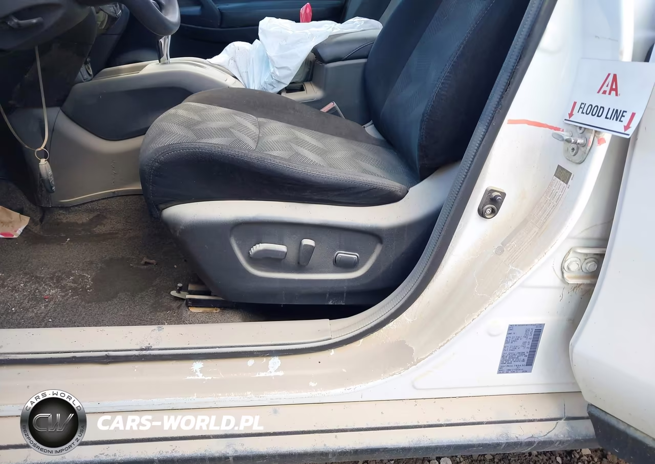2014 Nissan Rogue Sv VIN:5N1AT2MV2EC789430 - 18