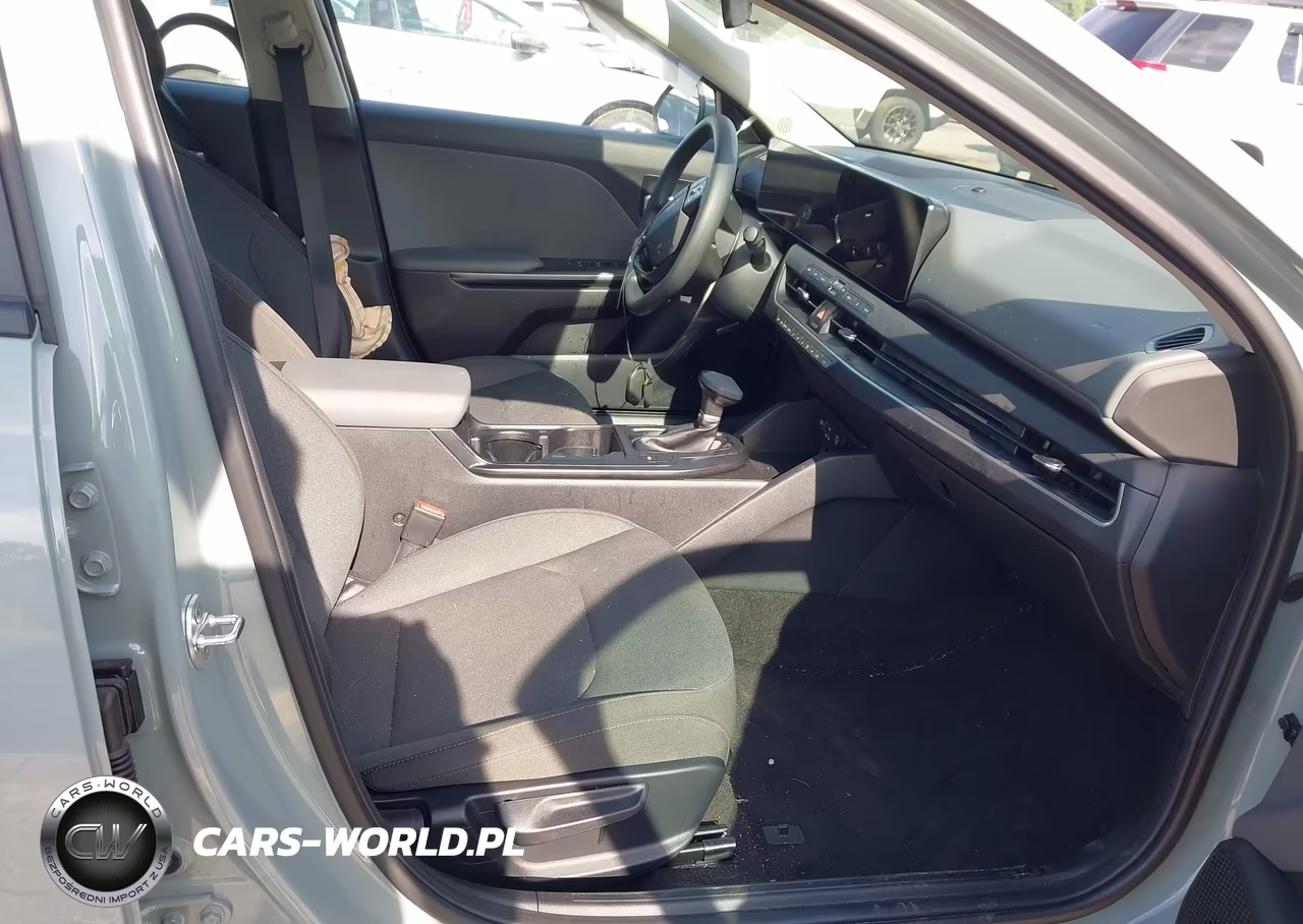 2025 Kia K4 Lxs VIN:3KPFT4DE8SE226537 - 5
