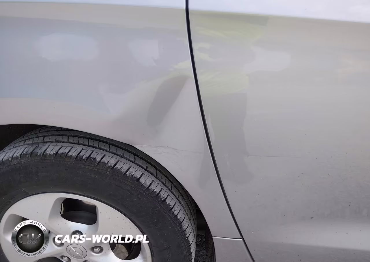2018 Chrysler Pacifica Hybrid Touring Plus VIN:2C4RC1H70JR331304 - 6