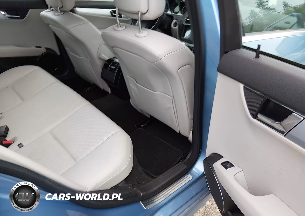 2010 Mercedes-Benz C 300 Sport 4Matic VIN:WDDGF8BB4AF421329 - 8