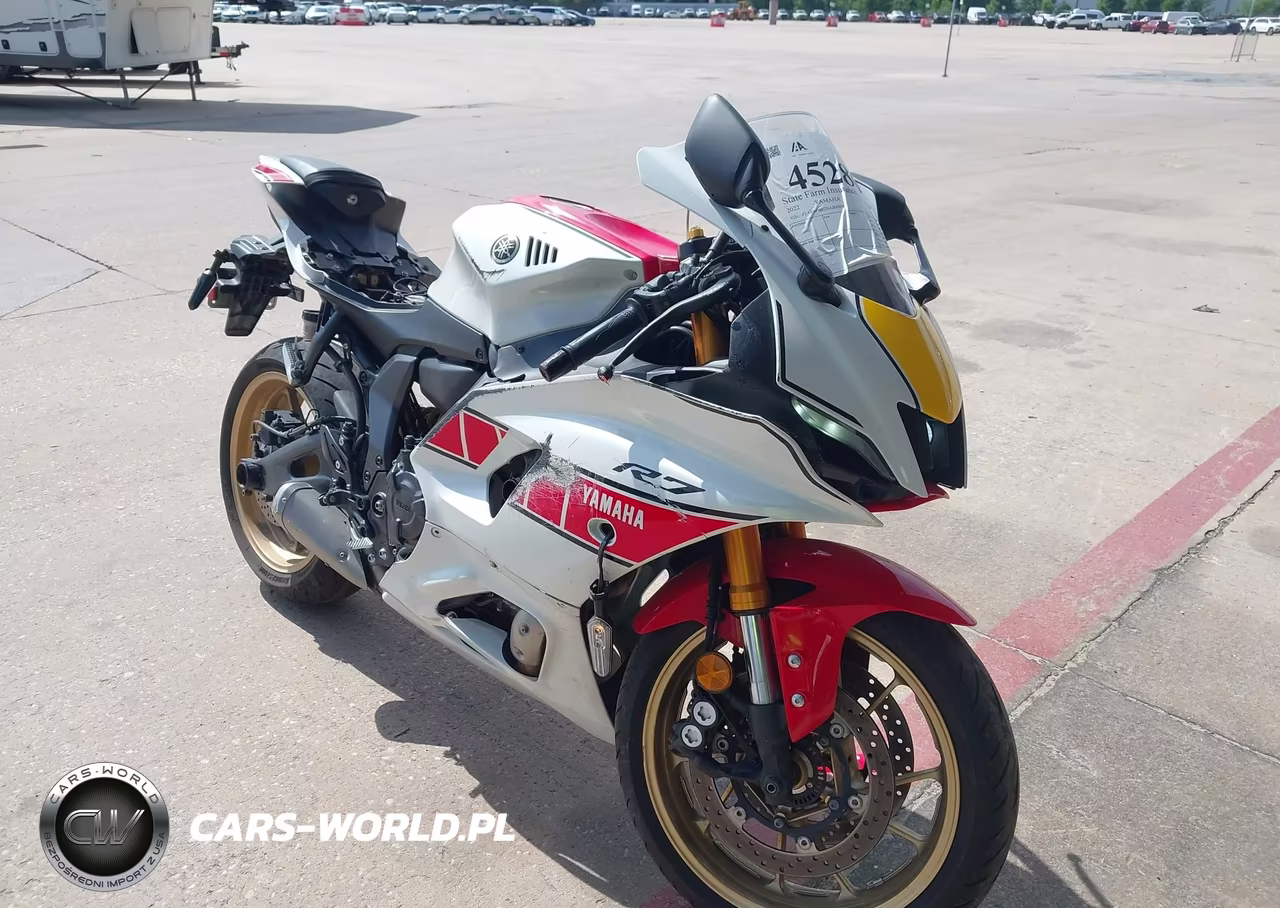 2022 Yamaha Yzfr7