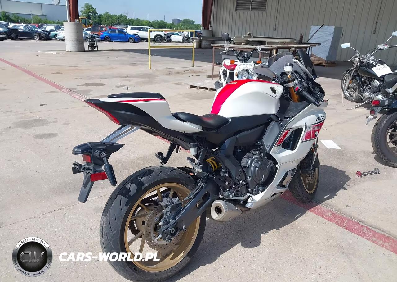 2022 Yamaha Yzfr7 VIN:JYARM38E2NA003024 - 4