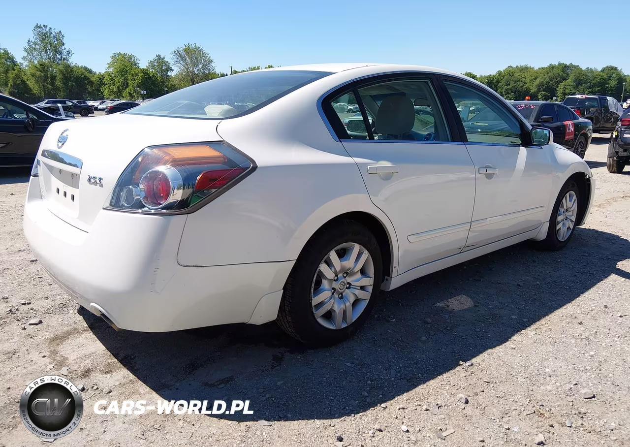 2009 Nissan Altima 2.5 S VIN:1N4AL21E39N521673 - 4