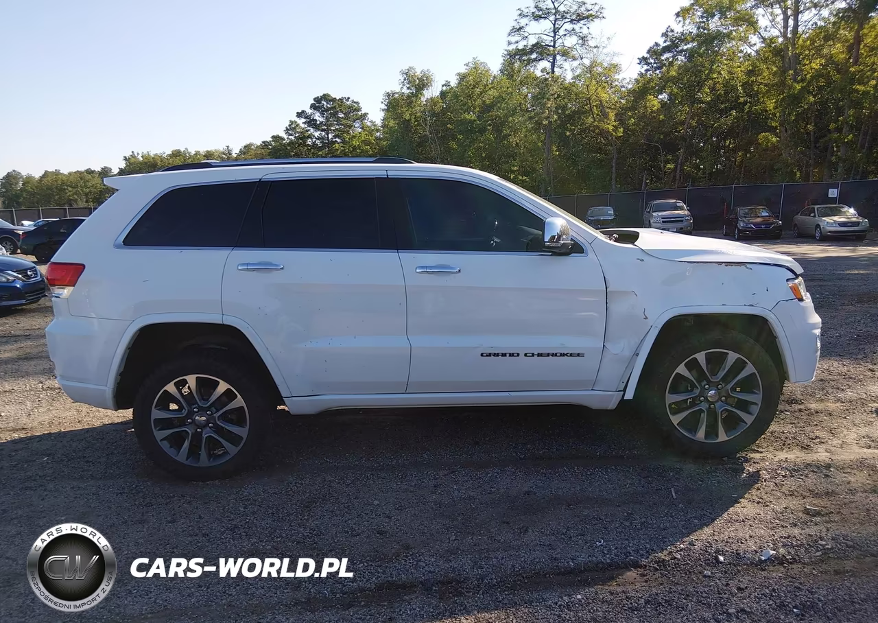 2017 Jeep Grand Cherokee Overland 4X4 VIN:1C4RJFCG4HC867069 - 14