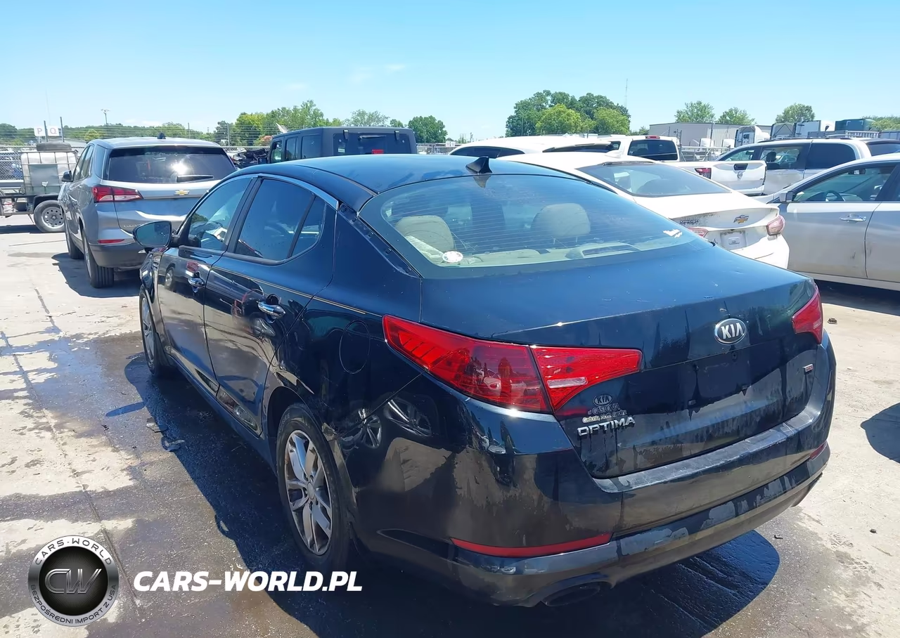 2013 Kia Optima Lx VIN:5XXGM4A79DG164146 - 3
