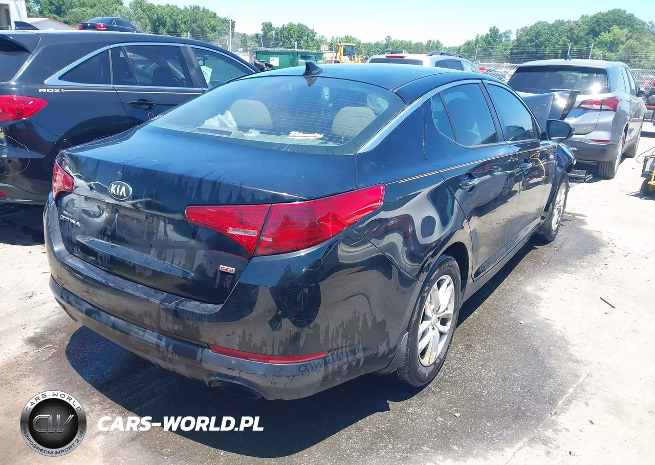 2013 Kia Optima Lx VIN:5XXGM4A79DG164146 - 4