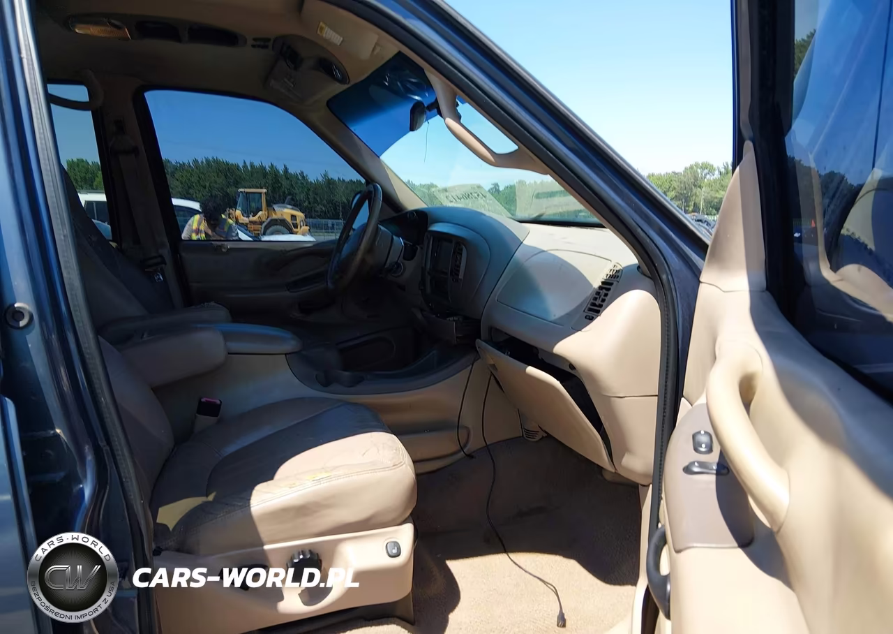1999 Ford Expedition Eddie Bauer-Xlt VIN:1FMPU18L0XLB50573 - 5