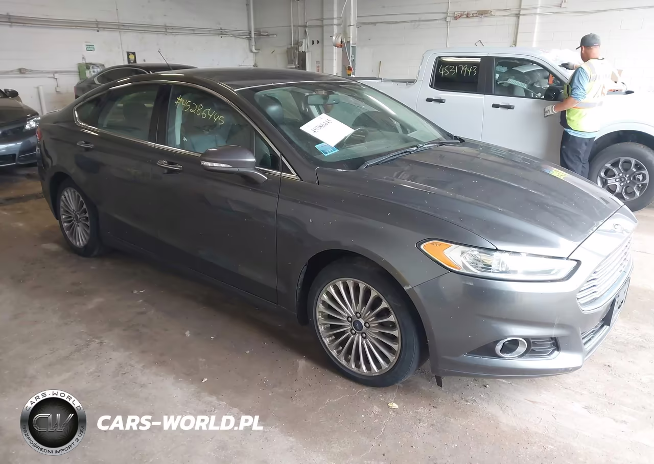 2015 Ford Fusion Titanium – zdjęcie 1 z 11