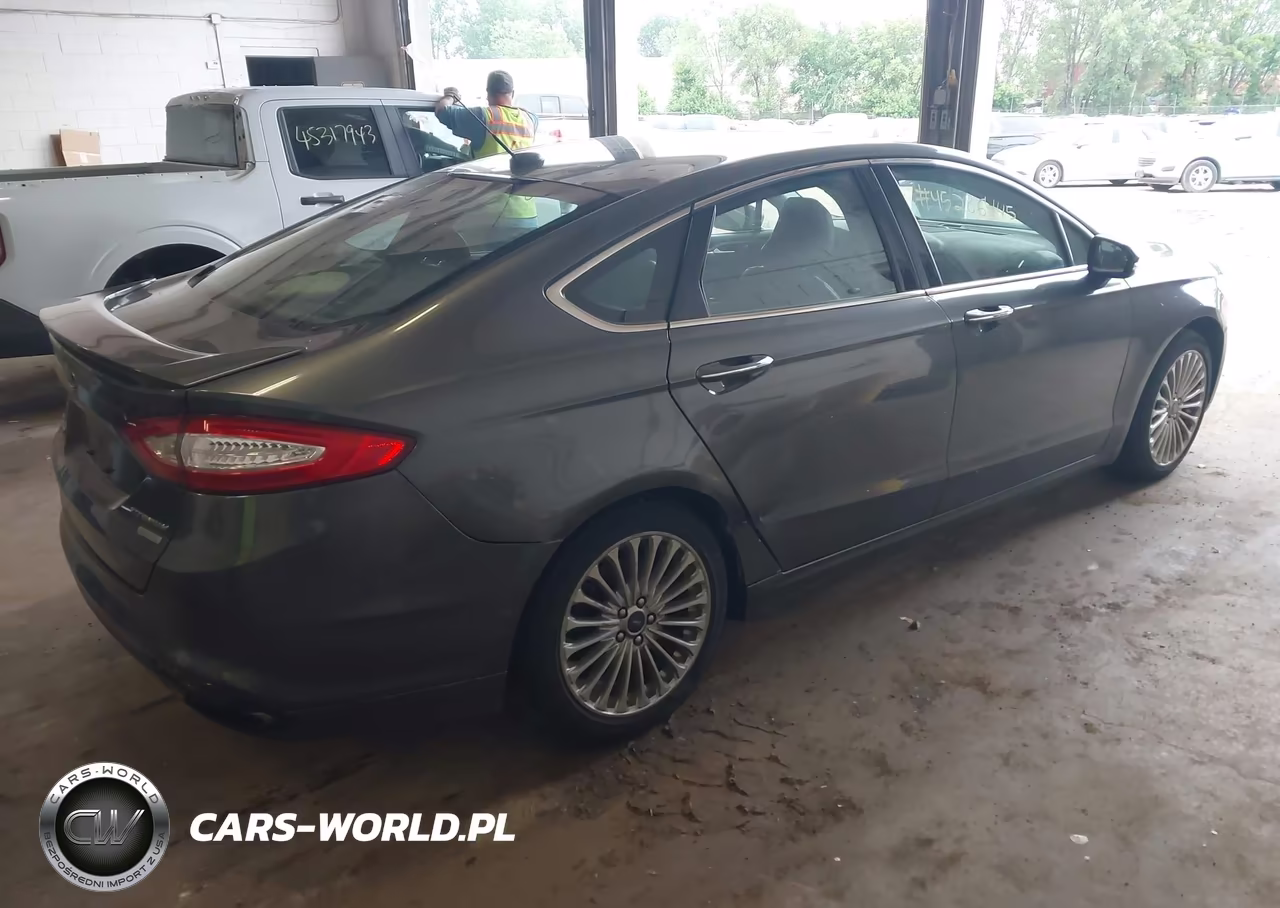2015 Ford Fusion Titanium VIN:3FA6P0K94FR171432 - 4
