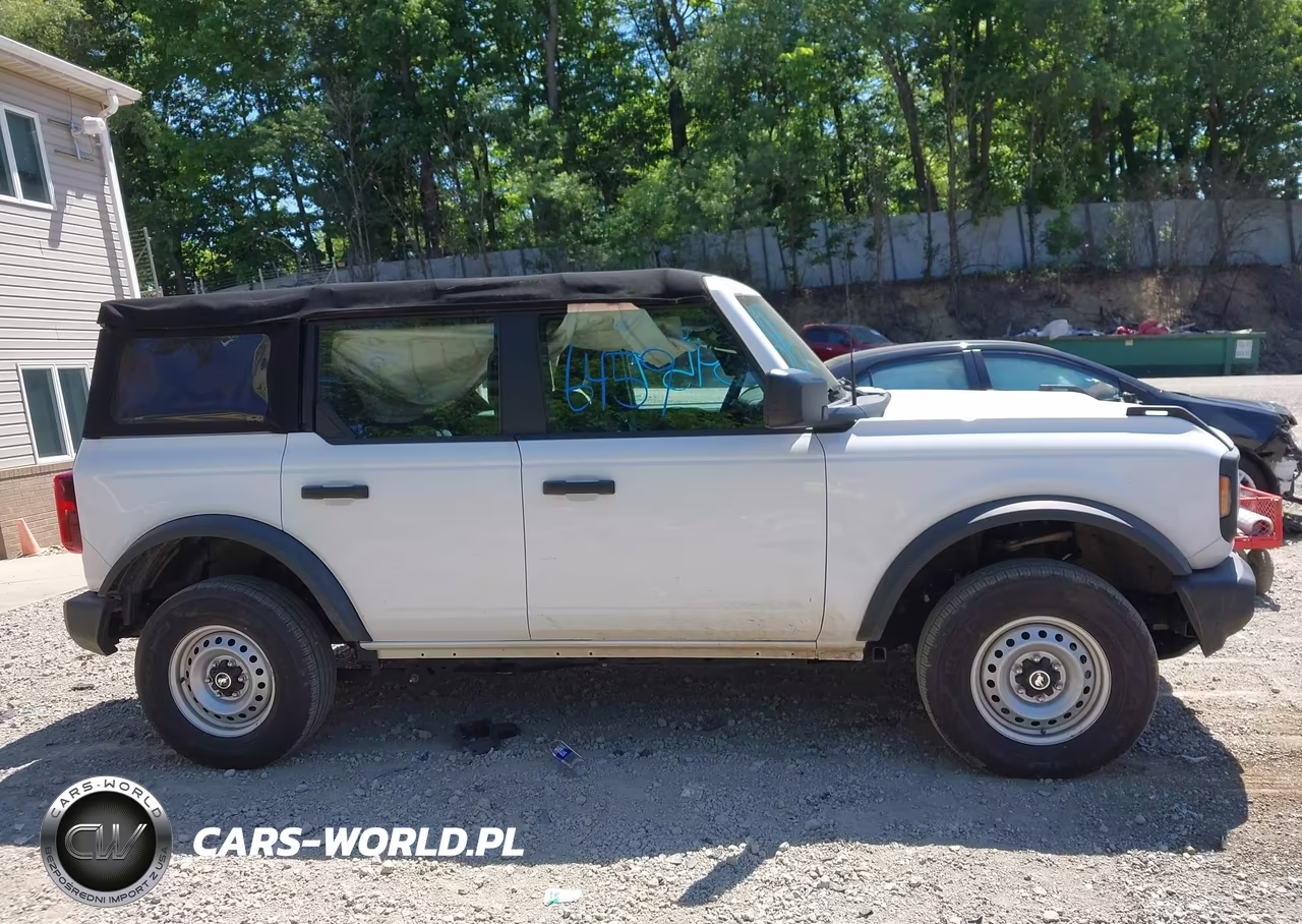 2022 Ford Bronco VIN:1FMDE5BH2NLB72633 - 13