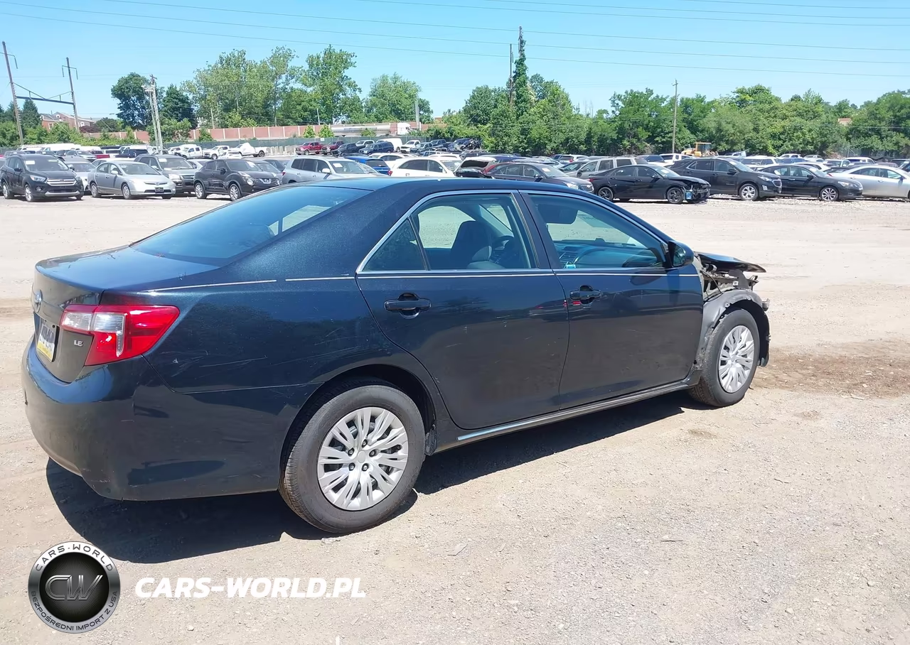 2014 Toyota Camry Le VIN:4T1BF1FK3EU314906 - 4