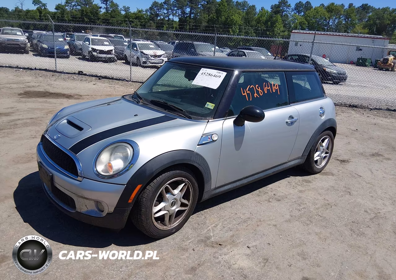 2009 Mini Cooper S VIN:WMWMF73539TT95879 - 2