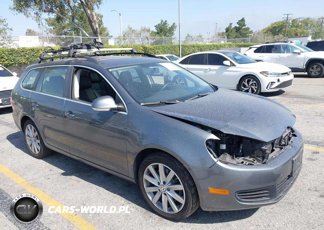 2013 Volkswagen Jetta Sportwagen 2.0L Tdi – zdjęcie 1 z 17
