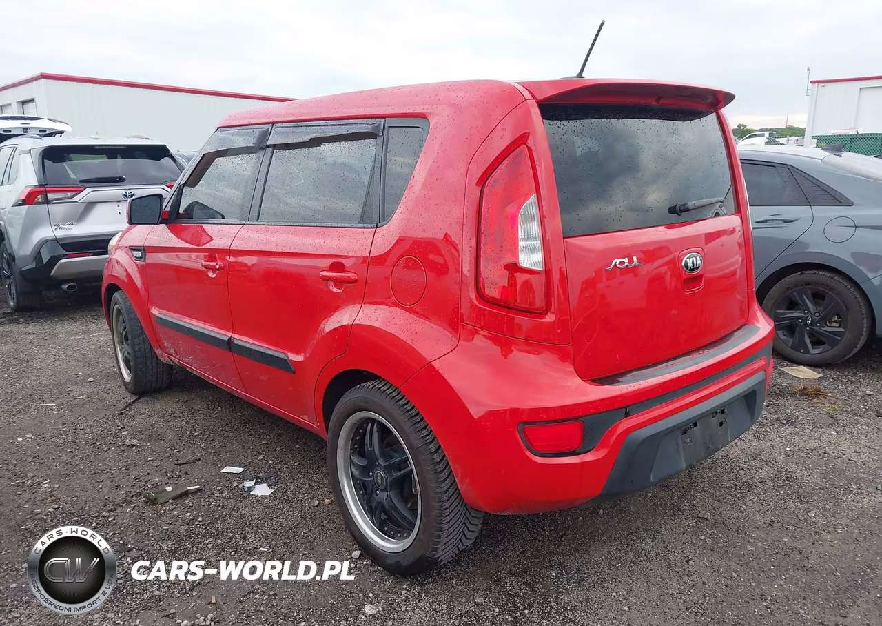 2013 Kia Soul VIN:KNDJT2A59D7510703 - 3