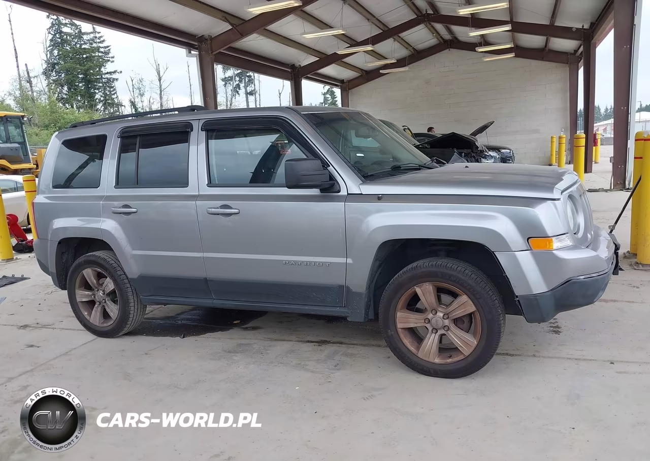 2016 Jeep Patriot Latitude VIN:1C4NJRFB5GD506913 - 13
