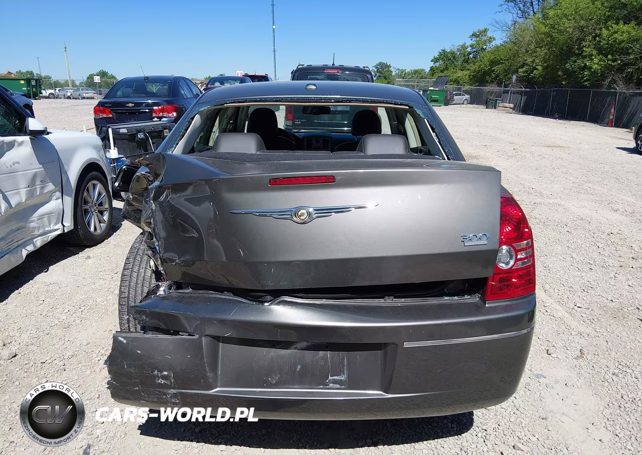 2009 Chrysler 300 Touring VIN:2C3LA53V79H575174 - 16