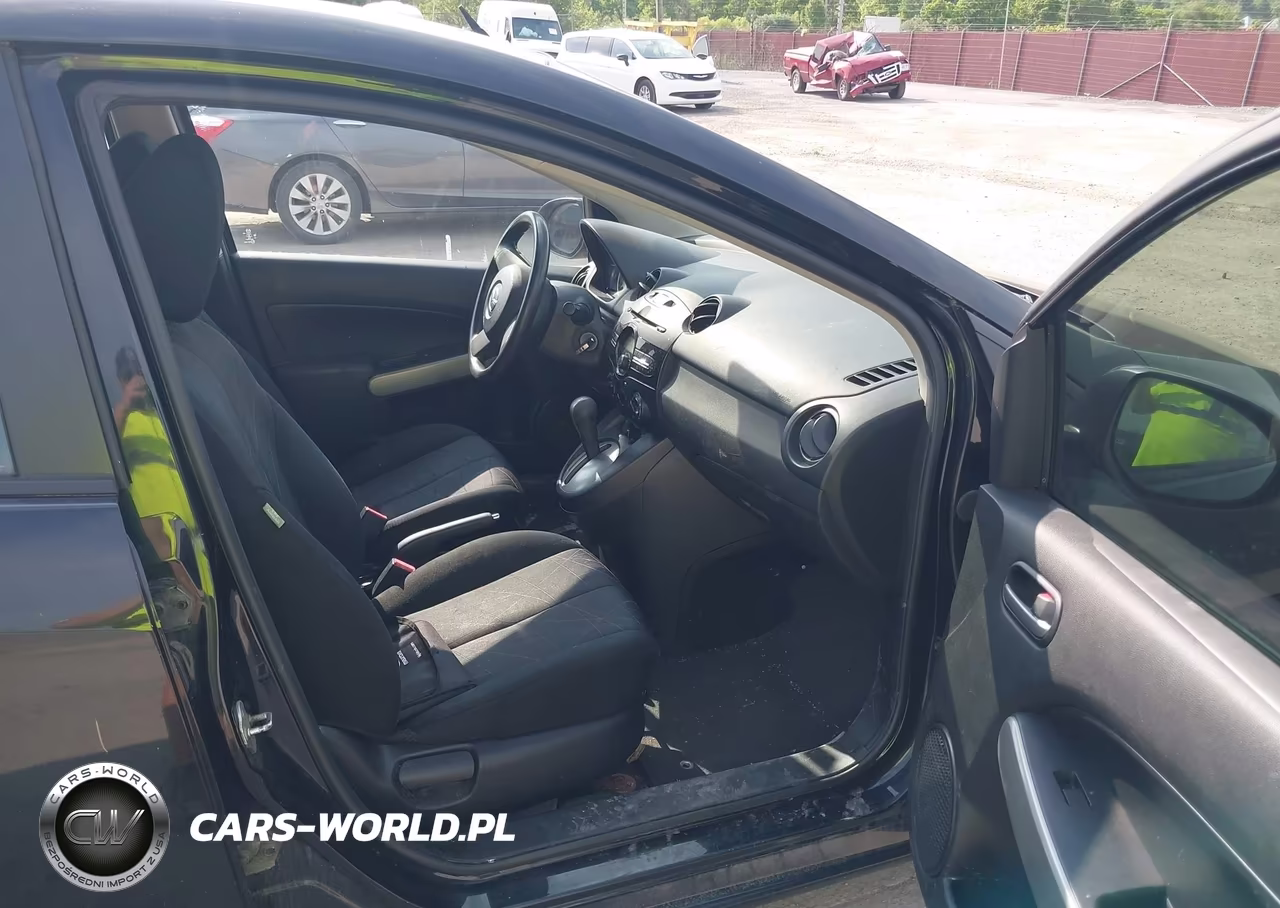 2014 Mazda Mazda2 Sport VIN:JM1DE1KY1E0183203 - 5