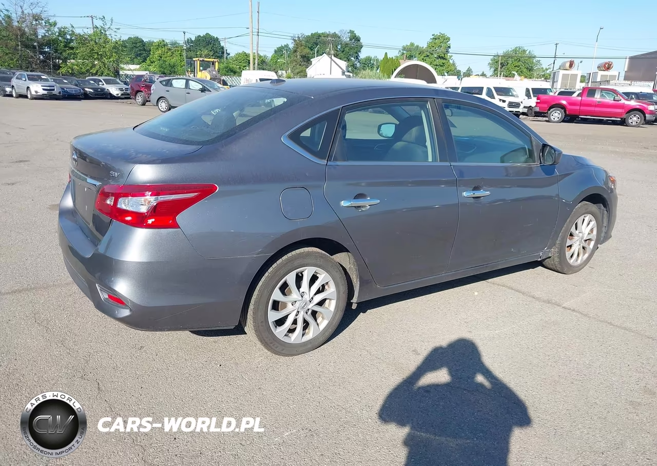 2018 Nissan Sentra Sv VIN:3N1AB7AP5JY285758 - 4
